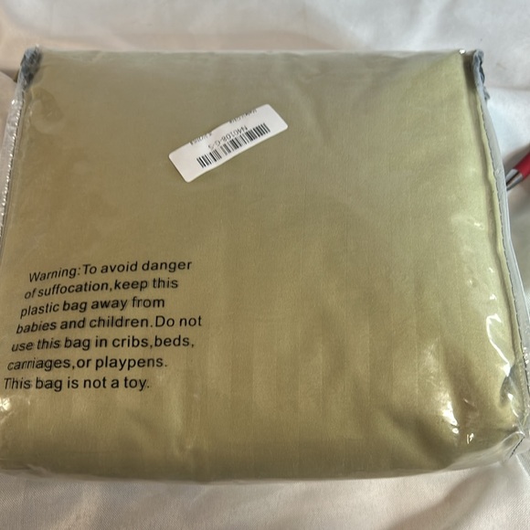 Stylish Prints 4 Piece Sheet Set. Size-Full. Sage Green Color. NWT - Picture 2 of 7